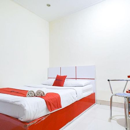 Reddoorz At Buah Batu 5 Bandung Exterior foto