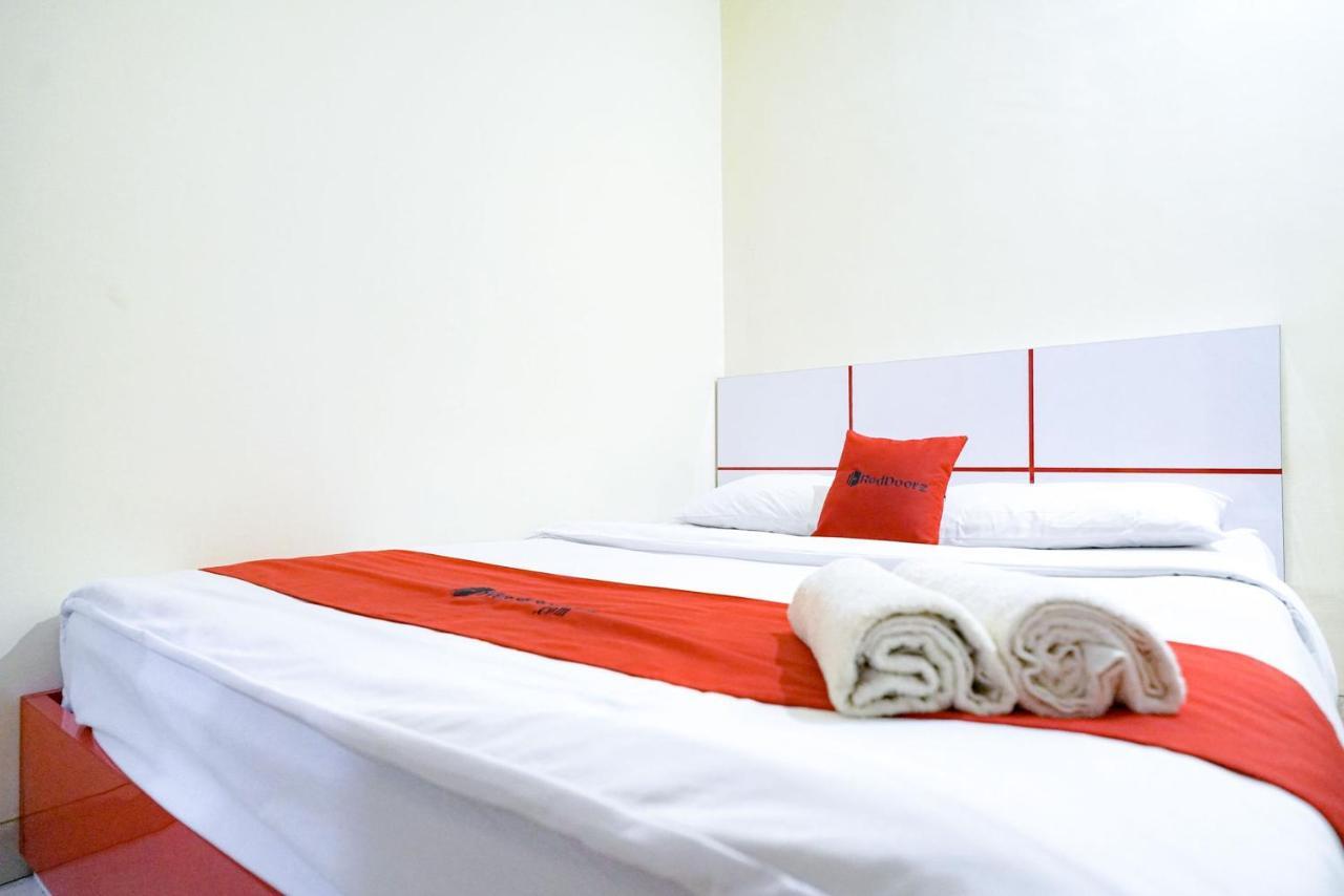 Reddoorz At Buah Batu 5 Bandung Exterior foto