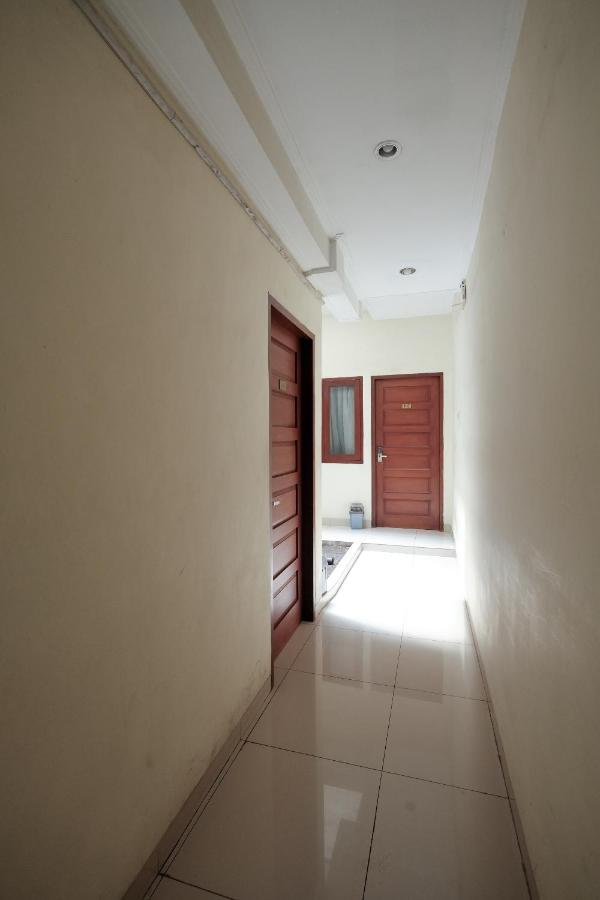 Reddoorz At Buah Batu 5 Bandung Exterior foto